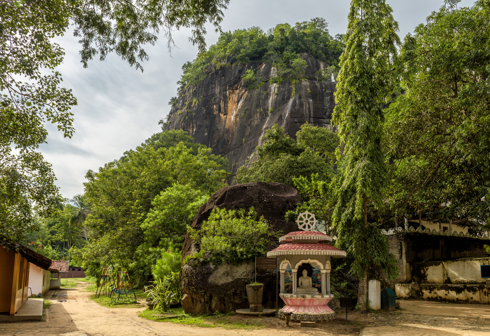 Rock Temple of the South -  Mulkirigala Temple